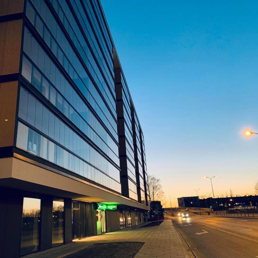 Warsaw Inside Business Centre Apartment Exterior photo