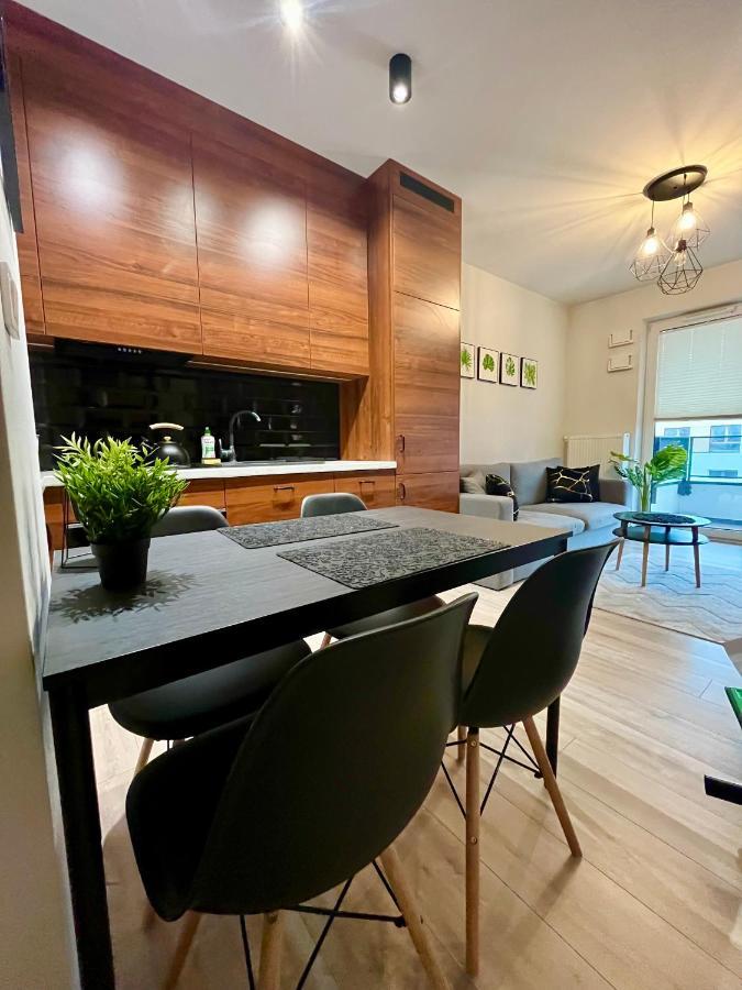 Warsaw Inside Business Centre Apartment Exterior photo