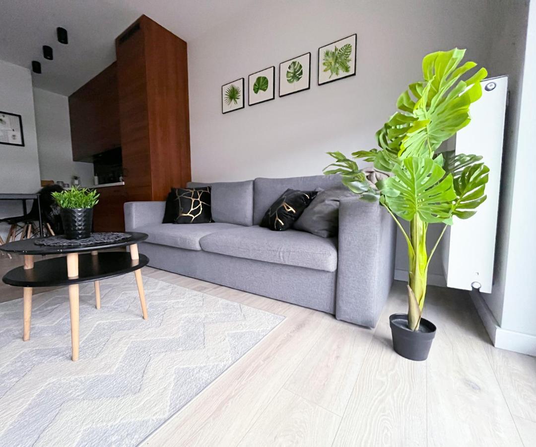 Warsaw Inside Business Centre Apartment Exterior photo